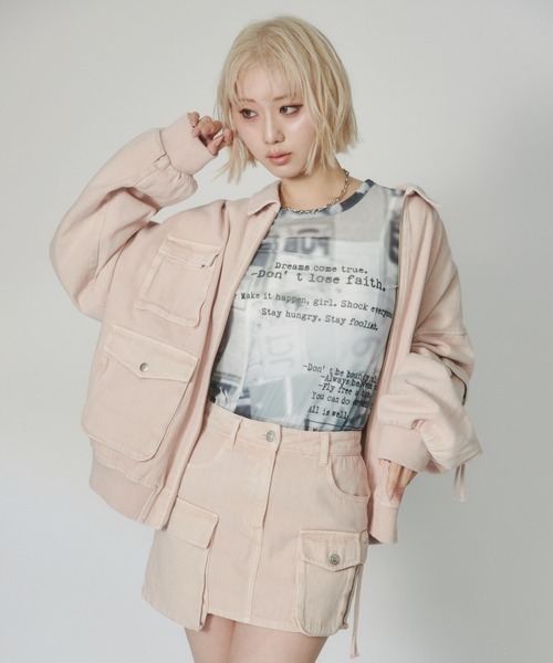 ENVYM(アンビー)の「プリントシアートップス(Tシャツ/カットソー・レディース・ブラック/ブルー・FREE)」の4枚目の写真