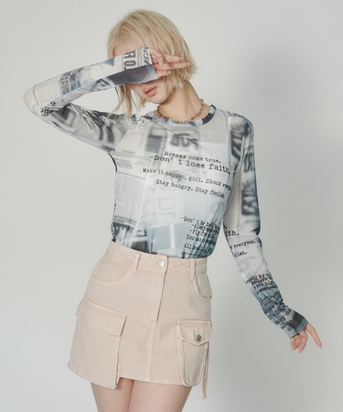 ENVYM(アンビー)の「プリントシアートップス(Tシャツ/カットソー・レディース・ブラック/ブルー・FREE)」の7枚目の写真
