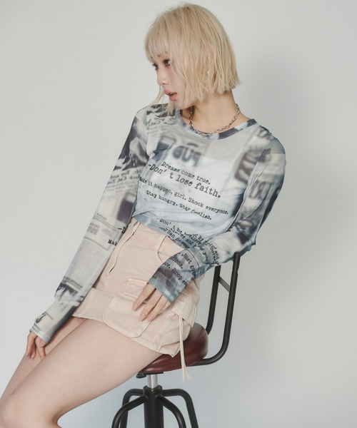 ENVYM(アンビー)の「プリントシアートップス(Tシャツ/カットソー・レディース・ブラック/ブルー・FREE)」の10枚目の写真