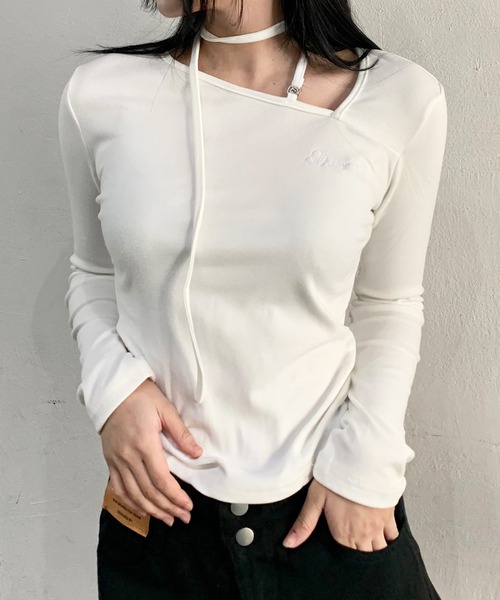lilful(リルフル)の「ストラップワンショルダーカットソー(Tシャツ/カットソー・レディース・グレー/ホワイト/ブラック・M/L)」の6枚目の写真