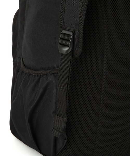 Champion(チャンピオン)の「リュックサック スーシテイ B4サイズ収納 15.6inch収納 37L 63962(バックパック/リュック・メンズ・ブラック×パープル/ベージュ×ブラック/ブラック×ホワイト/ブラック×グリーン・FREE)」の11枚目の写真