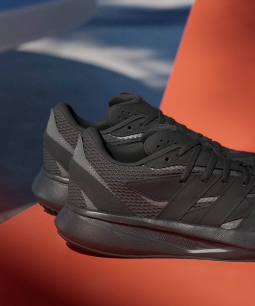 adidas（アディダス）の「ライトブレイズ キッズ / Lightblaze Kids / アディダス adidas（スニーカー・キッズ・オフホワイト/ホワイト/ブラック・25.0cm/24.5cm/24.0cm/23.5cm/23.0cm/22.5cm/22.0cm）」の18枚目の写真