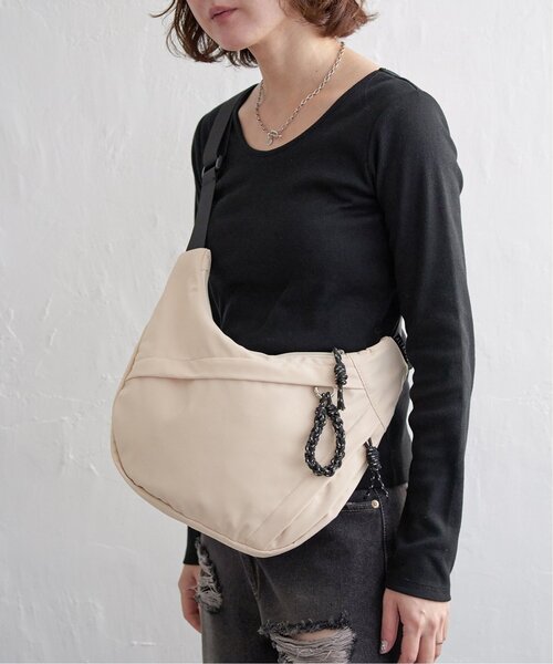 notch.（ノッチ）の「エースショルダーバッグ（ショルダーバッグ・レディース・ブラック/グレー/オフホワイト/カーキ・ONESIZE）」の11枚目の写真