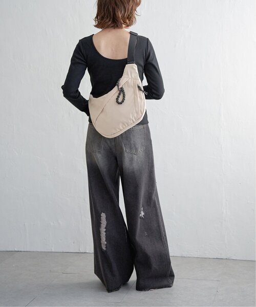 notch.（ノッチ）の「エースショルダーバッグ（ショルダーバッグ・レディース・ブラック/グレー/オフホワイト/カーキ・ONESIZE）」の15枚目の写真