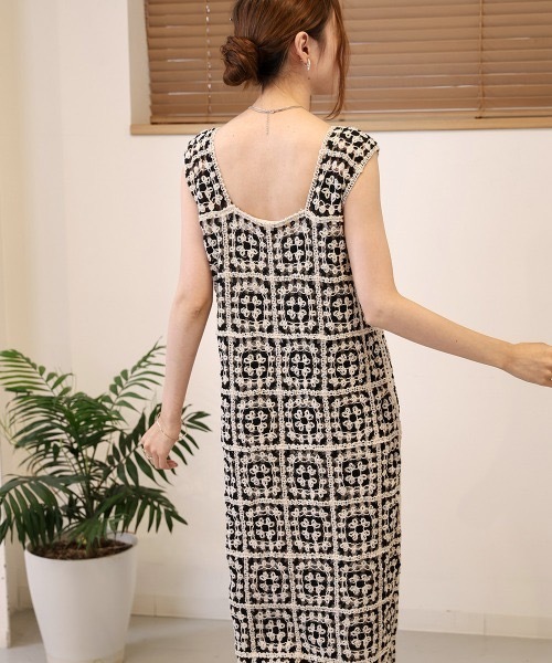 Bab(バブ)の「【XS~M 低身長向けサイズあり】クロシェロングワンピース(ワンピース・レディース・モカ/ベージュ系その他/ベージュ×ブラック/チャコールグレー/イエロー/ホワイト系その他/ブラック・MEDIUM/SMALL/X-SMALL)」の16枚目の写真