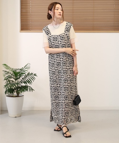 Bab(バブ)の「【XS~M 低身長向けサイズあり】クロシェロングワンピース(ワンピース・レディース・モカ/ベージュ系その他/ベージュ×ブラック/チャコールグレー/イエロー/ホワイト系その他/ブラック・MEDIUM/SMALL/X-SMALL)」の12枚目の写真