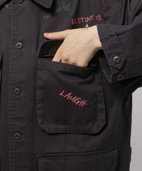 niko and...(ニコアンド)の「チェーン刺繍ミリタリーシャツ(シャツ/ブラウス・レディース・カーキ/アイボリー/チャコール・FREE)」の19枚目の写真
