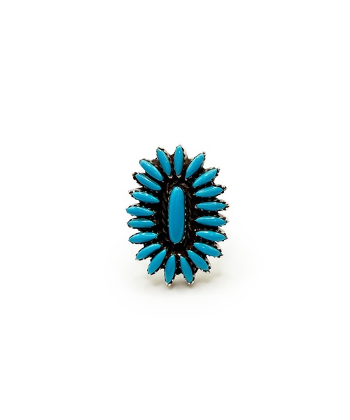 Indian Jewelry(インディアンジュエリー)の「THEATER シアター オーバルフラワーモチーフターコイズシルバーリング Made in USA(リング・レディース・シルバー・#16/#15/#13/#11)」の2枚目の写真