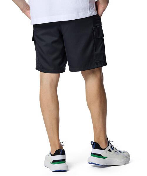 UNDER ARMOUR(アンダーアーマー)の「UAツイル カーゴショーツ(ライフスタイル/メンズ)(その他パンツ・メンズ・ブラック・S/L/XL/2XL/M/3XL/4XL/5XL)」の2枚目の写真