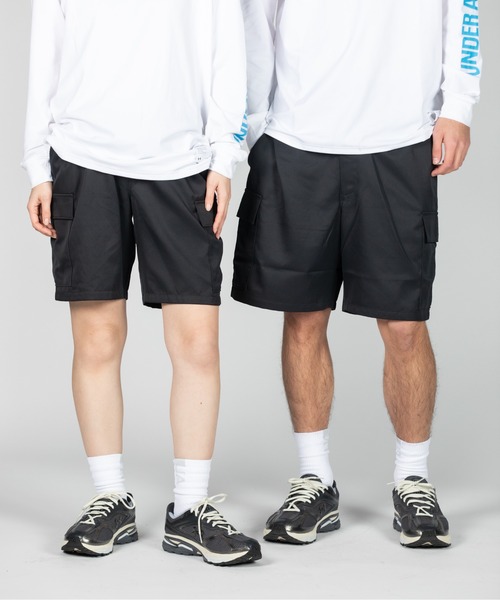 UNDER ARMOUR(アンダーアーマー)の「UAツイル カーゴショーツ(ライフスタイル/メンズ)(その他パンツ・メンズ・ブラック・S/L/XL/2XL/M/3XL/4XL/5XL)」の1枚目の写真