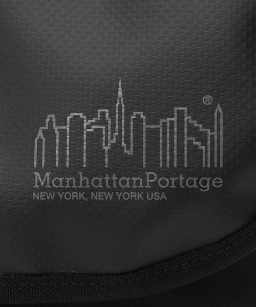 Manhattan Portage（マンハッタンポーテージ）の「Pacific Nylon Messenger Bag JR Flap Zipper Pocket W/ Divider（メッセンジャーバッグ・メンズ・ブラック・SMALL）」の10枚目の写真