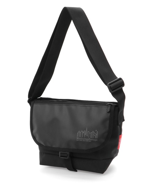 Manhattan Portage（マンハッタンポーテージ）の「Pacific Nylon Messenger Bag JR Flap Zipper Pocket W/ Divider（メッセンジャーバッグ・メンズ・ブラック・SMALL）」の12枚目の写真