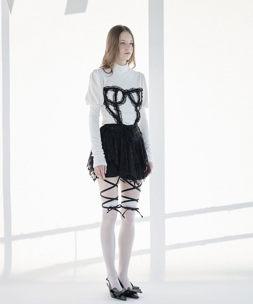 lilLilly（リルリリー）の「レースコルセットニットトップス（ニット/セーター・レディース・ホワイト×ブラック/ホワイト×ホワイト/ブラック×ブラック/ブラック×ホワイト・FREE）」の13枚目の写真