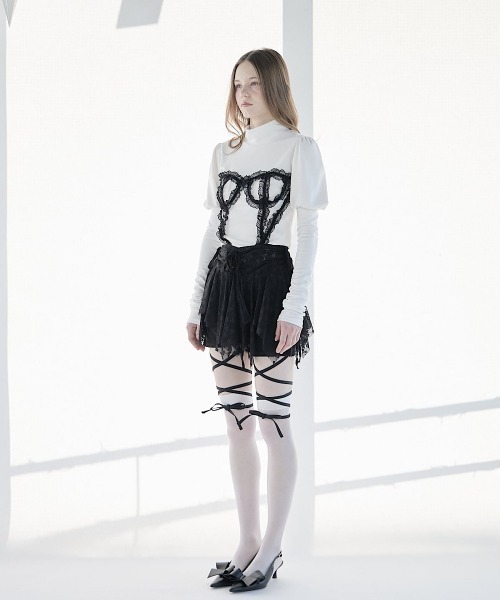 lilLilly（リルリリー）の「レースコルセットニットトップス（ニット/セーター・レディース・ホワイト×ブラック/ホワイト×ホワイト/ブラック×ブラック/ブラック×ホワイト・FREE）」の14枚目の写真