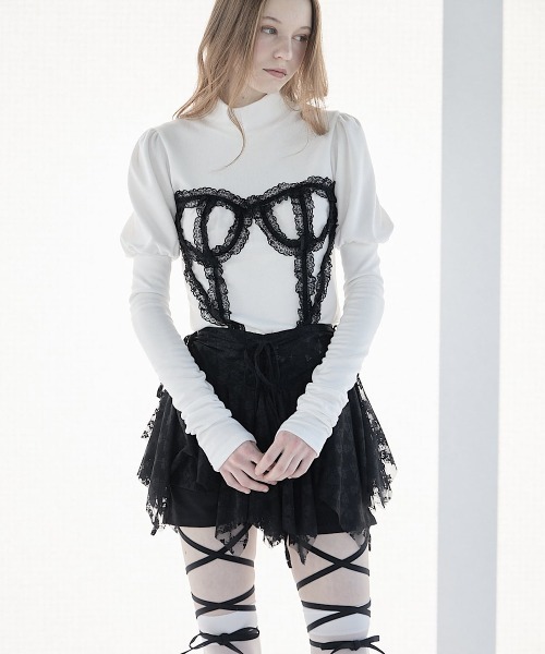 lilLilly（リルリリー）の「レースコルセットニットトップス（ニット/セーター・レディース・ホワイト×ブラック/ホワイト×ホワイト/ブラック×ブラック/ブラック×ホワイト・FREE）」の16枚目の写真