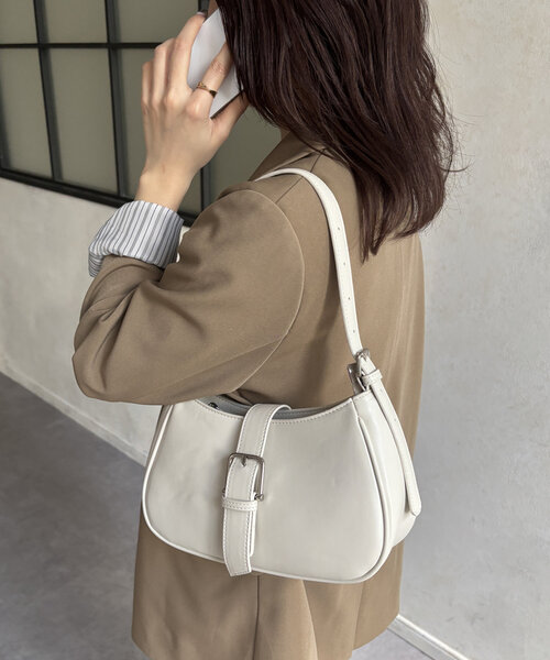 Thevon(ゼボン)の「ベルト付きワンハンドルバッグ(ボストンバッグ・レディース・ダークブラウン/ブラック/アイボリー・FREE)」の18枚目の写真