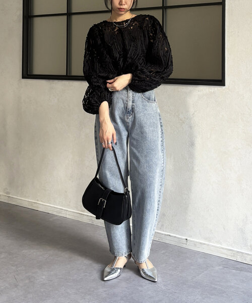 Thevon(ゼボン)の「ベルト付きワンハンドルバッグ(ボストンバッグ・レディース・ダークブラウン/ブラック/アイボリー・FREE)」の10枚目の写真