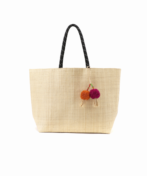 Le Voyage en Panier(ルヴォヤージュアンパニエ)の「【Le voyage en panier/ル ヴォヤージュエンパニエ】 POMPOM TOTE(トートバッグ・レディース・ブラック/アイボリー・FREE)」の7枚目の写真