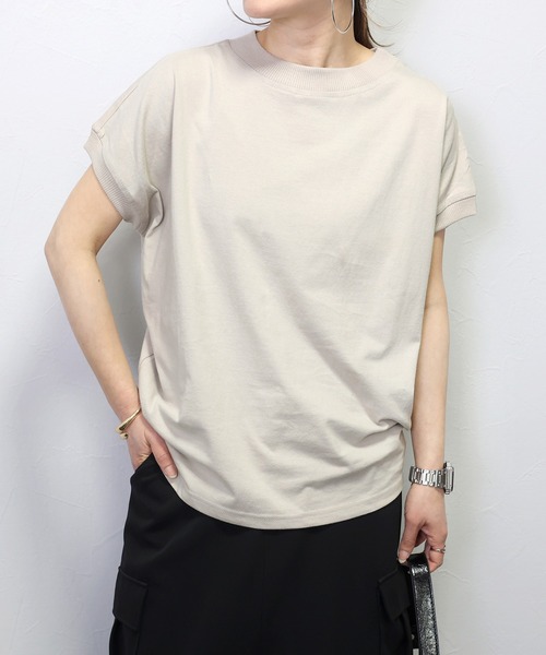 Aletta vita(アレッタビータ)の「リブ使いオーガニックコットンドルマンプルオーバー(Tシャツ/カットソー・レディース・ブラック/オフホワイト/グレイッシュベージュ・FREE)」の3枚目の写真