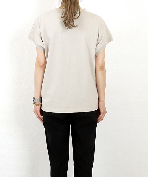 Aletta vita(アレッタビータ)の「リブ使いオーガニックコットンドルマンプルオーバー(Tシャツ/カットソー・レディース・ブラック/オフホワイト/グレイッシュベージュ・FREE)」の19枚目の写真