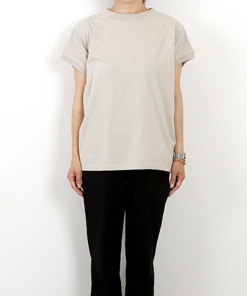 Aletta vita(アレッタビータ)の「リブ使いオーガニックコットンドルマンプルオーバー(Tシャツ/カットソー・レディース・ブラック/オフホワイト/グレイッシュベージュ・FREE)」の17枚目の写真