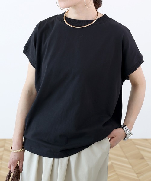 Aletta vita(アレッタビータ)の「リブ使いオーガニックコットンドルマンプルオーバー(Tシャツ/カットソー・レディース・ブラック/オフホワイト/グレイッシュベージュ・FREE)」の5枚目の写真