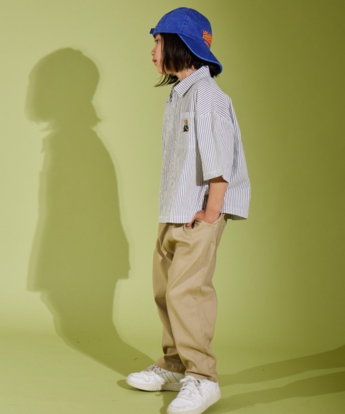 PAIRMANON STREET（ペアマノンストリート）の「【PAIRMANON STREET】くま刺繍 ベア刺繍入り 半袖 シャツ 無地 ストライプ（シャツ/ブラウス・キッズ・ブラック/ホワイト/ブルー・120/90/160/100/140/110/150/130）」の21枚目の写真