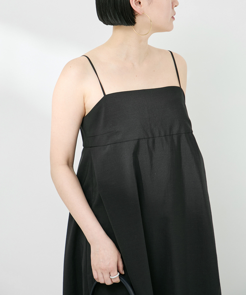 VERMEIL par iena（ヴェルメイユパーイエナ）の「サイドタックワンピース（ワンピース・レディース・ブラック・36/40/38）」の5枚目の写真