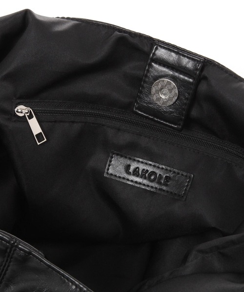 LAKOLE（ラコレ）の「フェイクレザーソフトトートバッグ / 329255（トートバッグ・メンズ・ブラック/ブラウン・FREE）」の10枚目の写真
