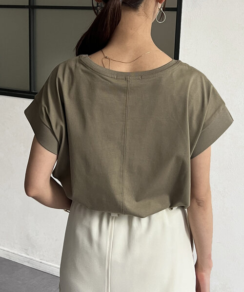 Chez toi（シェトワ）の「袖口リブフレンチT（Tシャツ/カットソー・レディース・オフホワイト/ブラック/グレイッシュベージュ/オリーブ・FREE）」の9枚目の写真