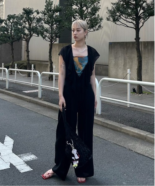 Ameri（アメリ）の「MEDI ENAMEL STRAP THONG SANDALS（サンダル・レディース・レッド/ブラック/アイボリー・LARGE/MEDIUM/SMALL）」の12枚目の写真