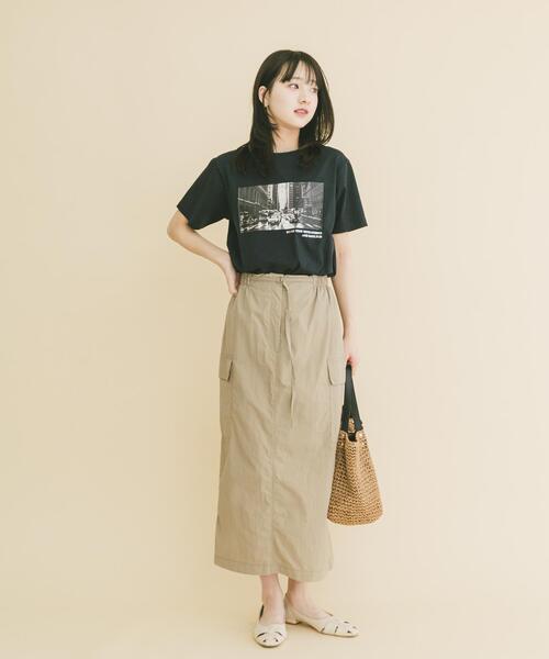 ITEMS URBANRESEARCH（アイテムズ アーバンリサーチ）の「ナイロンカーゴタイトスカート（スカート・レディース・ブラック/ライトベージュ/モカ・FREE/TALL）」の14枚目の写真