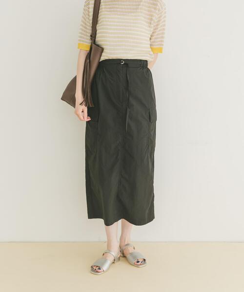 ITEMS URBANRESEARCH（アイテムズ アーバンリサーチ）の「ナイロンカーゴタイトスカート（スカート・レディース・ブラック/ライトベージュ/モカ・FREE/TALL）」の21枚目の写真