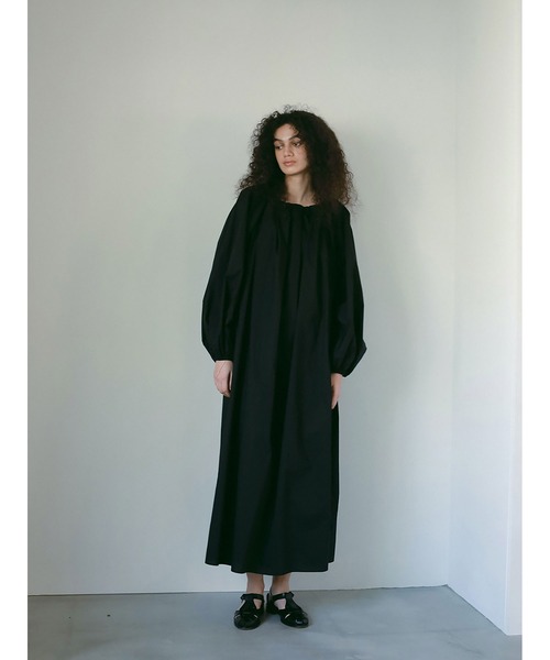 完売品　新品タグ付けHER. オフショルコットンワンピース セール】オフショルコットンワンピース（ワンピース）｜HER