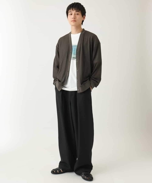 a.v.v(アーヴェヴェ)の「【接触冷感】スクエアプリントセミワイドシルエットカットソー(Tシャツ/カットソー・メンズ・グリーン/ダークインディゴブルー・48/46/44)」の6枚目の写真