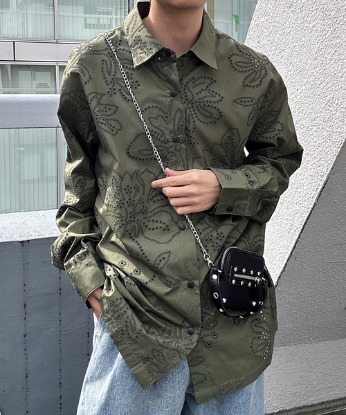 CREARE -LINO-（クレアーレリノ）の「〈ユニセックス商品〉フラワーカットワークシャツ（シャツ/ブラウス・メンズ・ブラック/カーキ/ホワイト・M/L）」の6枚目の写真