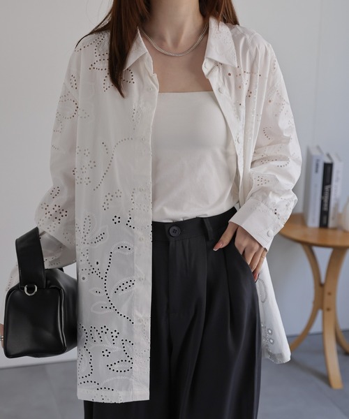 CREARE -LINO-（クレアーレリノ）の「〈ユニセックス商品〉フラワーカットワークシャツ（シャツ/ブラウス・メンズ・ブラック/カーキ/ホワイト・M/L）」の7枚目の写真