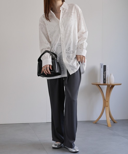 CREARE -LINO-（クレアーレリノ）の「〈ユニセックス商品〉フラワーカットワークシャツ（シャツ/ブラウス・メンズ・ブラック/カーキ/ホワイト・M/L）」の8枚目の写真