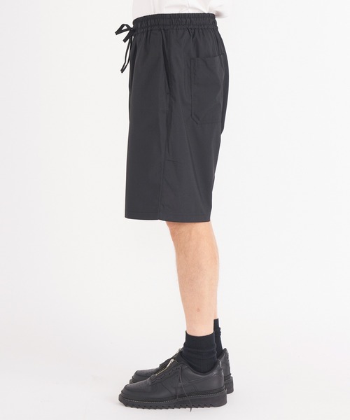 WHITE MOUNTAINEERING(ホワイトマウンテニアリング)の「【White Mountaineering / ホワイトマウンテニアリング】WIDE SHORT PANTS(その他パンツ・メンズ・ブラック/ネイビー・0/1/2)」の6枚目の写真