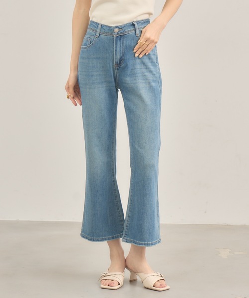 NEUNA（ヌナ）の「クロップドデニムパンツ（デニムパンツ・レディース・ブルー/ライトブルー・LARGE/MEDIUM）」の18枚目の写真