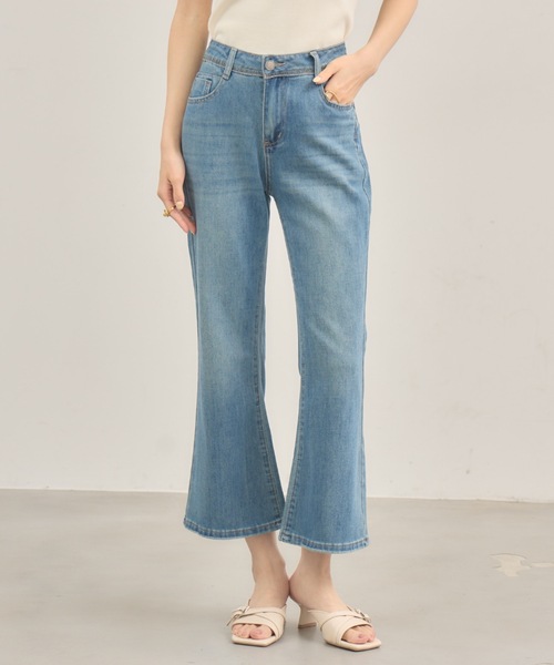 NEUNA（ヌナ）の「クロップドデニムパンツ（デニムパンツ・レディース・ブルー/ライトブルー・LARGE/MEDIUM）」の19枚目の写真