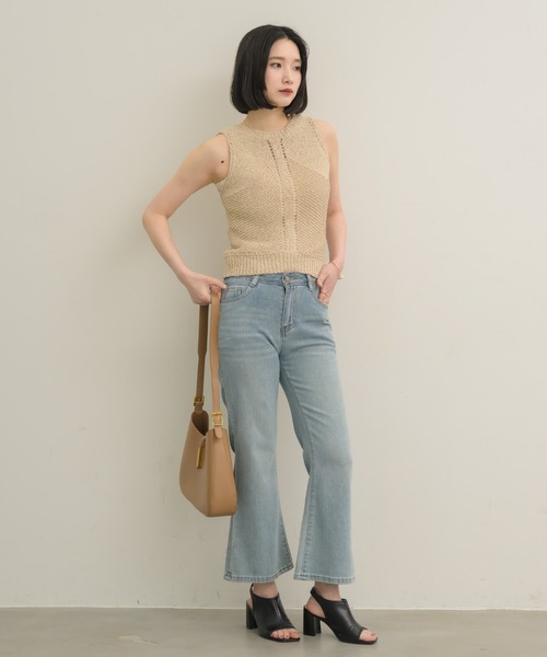 NEUNA（ヌナ）の「クロップドデニムパンツ（デニムパンツ・レディース・ブルー/ライトブルー・LARGE/MEDIUM）」の4枚目の写真