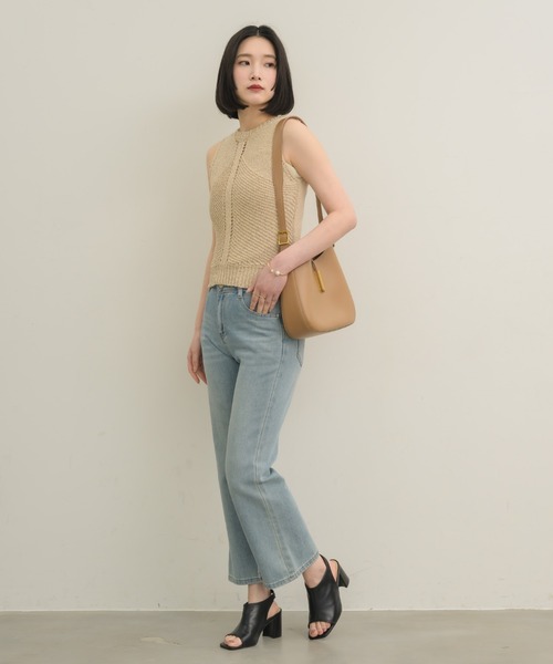 NEUNA（ヌナ）の「クロップドデニムパンツ（デニムパンツ・レディース・ブルー/ライトブルー・LARGE/MEDIUM）」の6枚目の写真