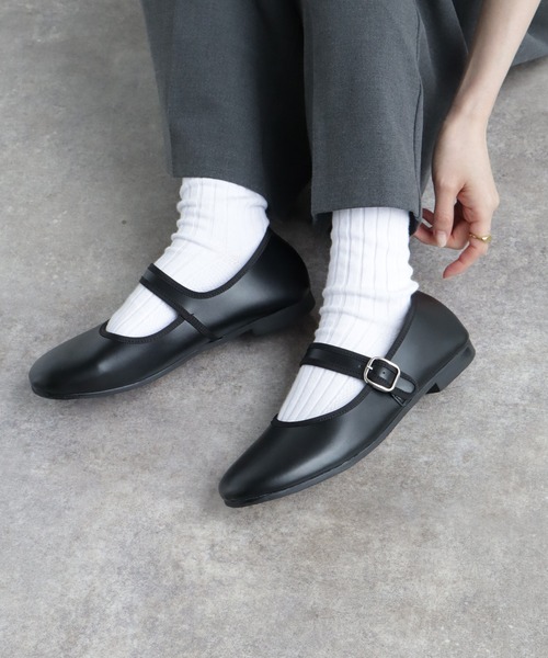 U.S. POLO ASSN.（ユーエスポロアッスン）の「【U.S. POLO ASSN./ユーエスポロアッスン】メリージェーン フラットシューズ（パンプス・レディース・シルバー/ブラック/ブラウン・S/M/L）」の5枚目の写真