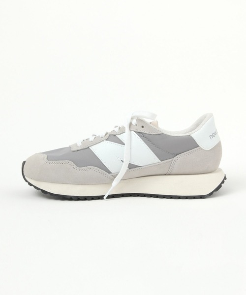LAKOLE（ラコレ）の「【New Balance/ニューバランス】MS237M / 353913（スニーカー・メンズ・ベージュ/グレー・LARGE/MEDIUM）」の3枚目の写真