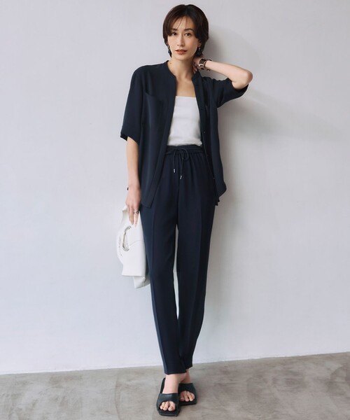 ICB(アイシービー)の「カップ付きサテンキャミソール(キャミソール・レディース・ブラック系/アイボリー系・X-SMALL/SMALL/MEDIUM)」の4枚目の写真