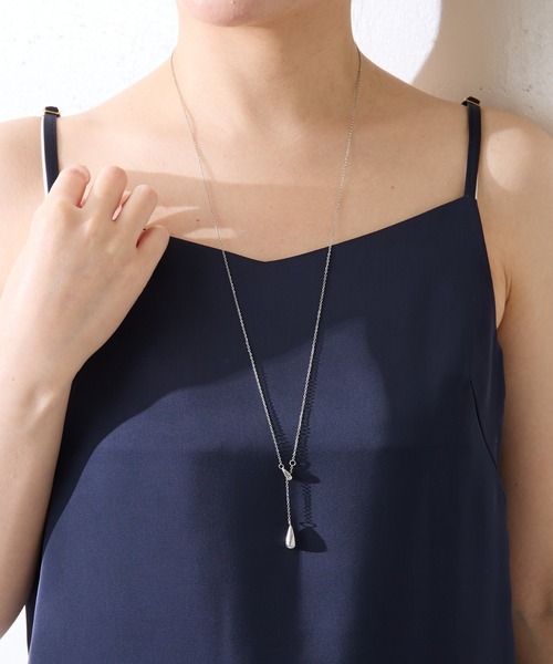 PAPILLONNER（パピヨネ）の「ステンレスY字ネックレス（ネックレス・レディース・シルバー/ゴールド・FREE）」の8枚目の写真