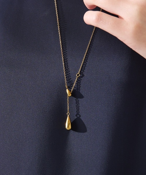 PAPILLONNER（パピヨネ）の「ステンレスY字ネックレス（ネックレス・レディース・シルバー/ゴールド・FREE）」の7枚目の写真