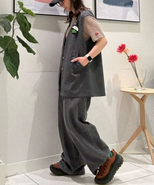 Right-on（ライトオン）の「【HONEYSUCKLE ROSE】フレアベスト（その他トップス・レディース・ダークグレー/キナリ・L/M）」の14枚目の写真