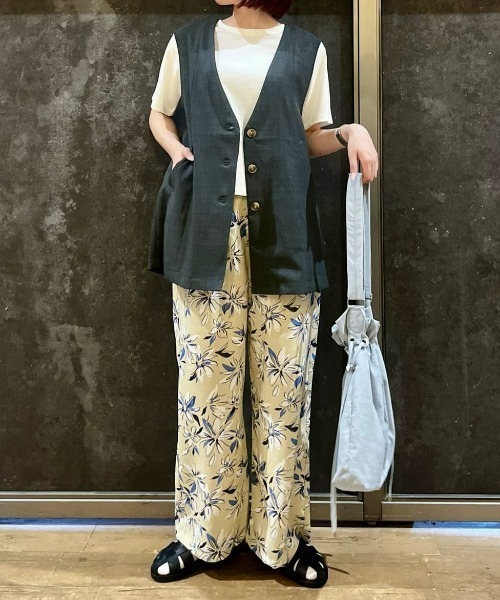 Right-on（ライトオン）の「【HONEYSUCKLE ROSE】フレアベスト（その他トップス・レディース・ダークグレー/キナリ・L/M）」の18枚目の写真